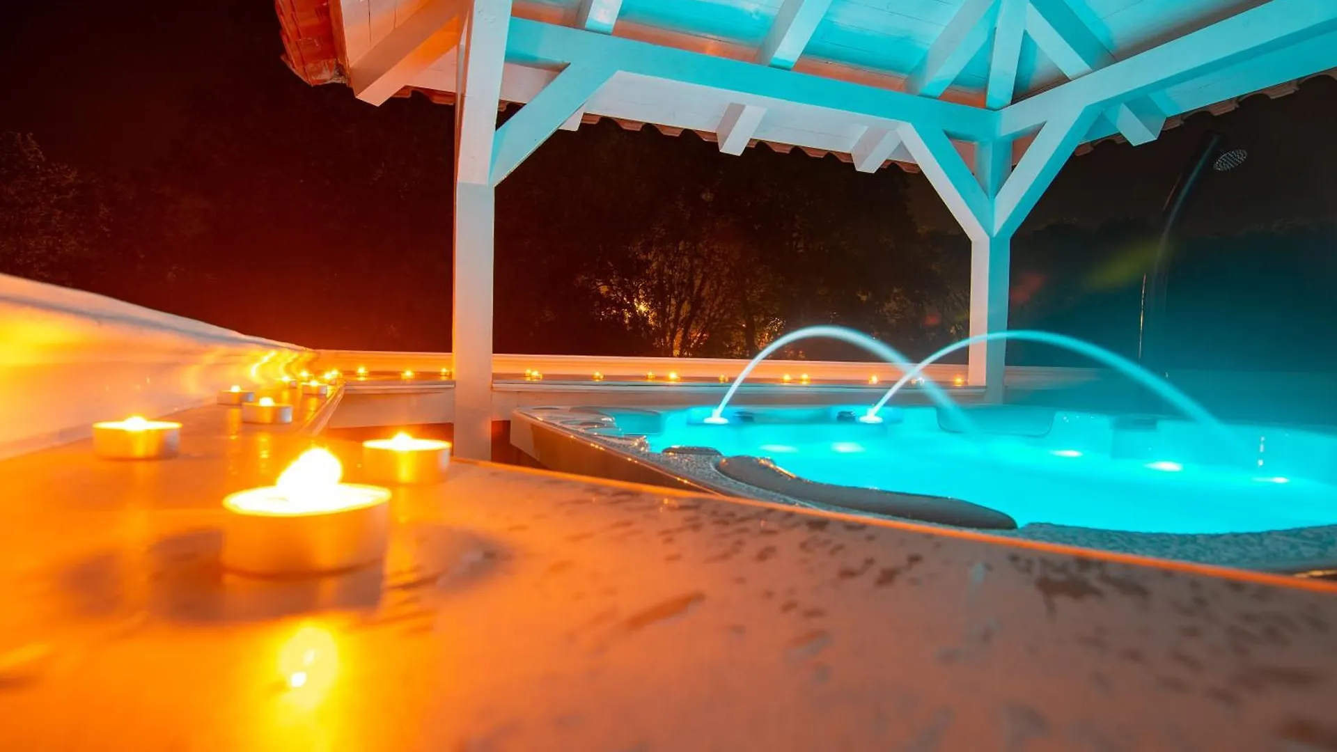 Apartman Ferienwohnung Mit Jacuzzi, Garten Und Parkplatz