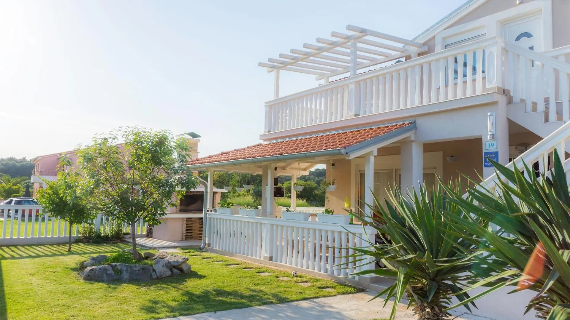 Ferienwohnung Mit Jacuzzi, Garten Und Parkplatz Liznjan