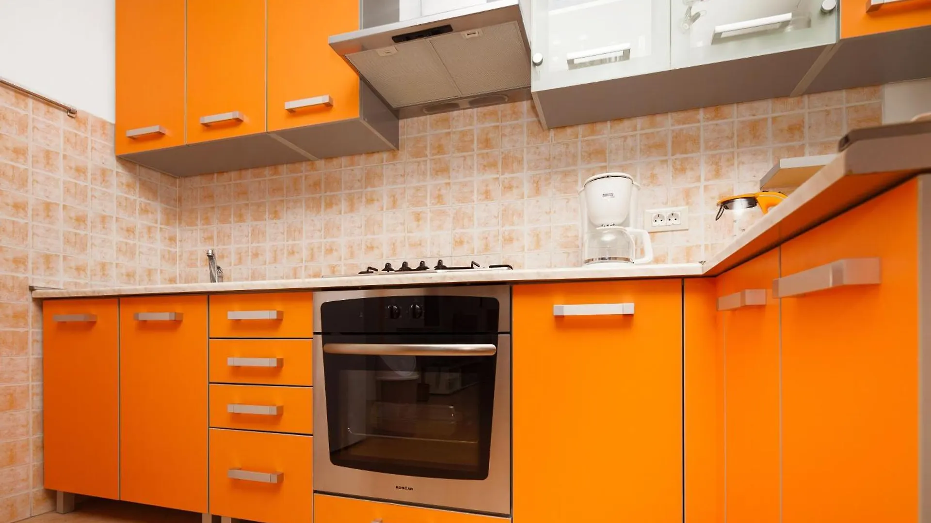 Ferienwohnung Mit Jacuzzi, Garten Und Parkplatz 0*, Liznjan