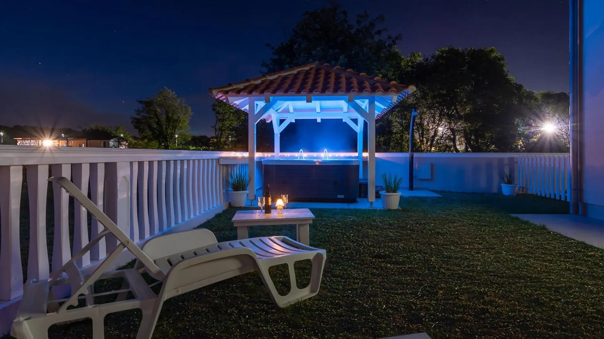 Apartment Ferienwohnung Mit Jacuzzi, Garten Und Parkplatz Liznjan